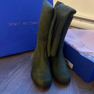 Stuart Weizmann 5050 Ultralift Platform Boot Hunter Green